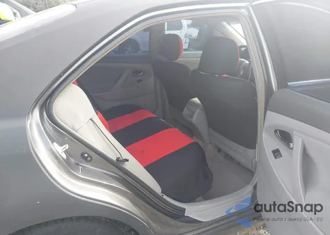 2007 Toyota Camry Le V6 z USA, uszkodzony, nr VIN JTNBK46K373023232